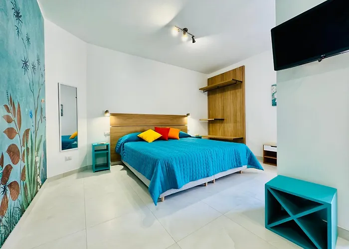 Yourhome - Blu Jade House